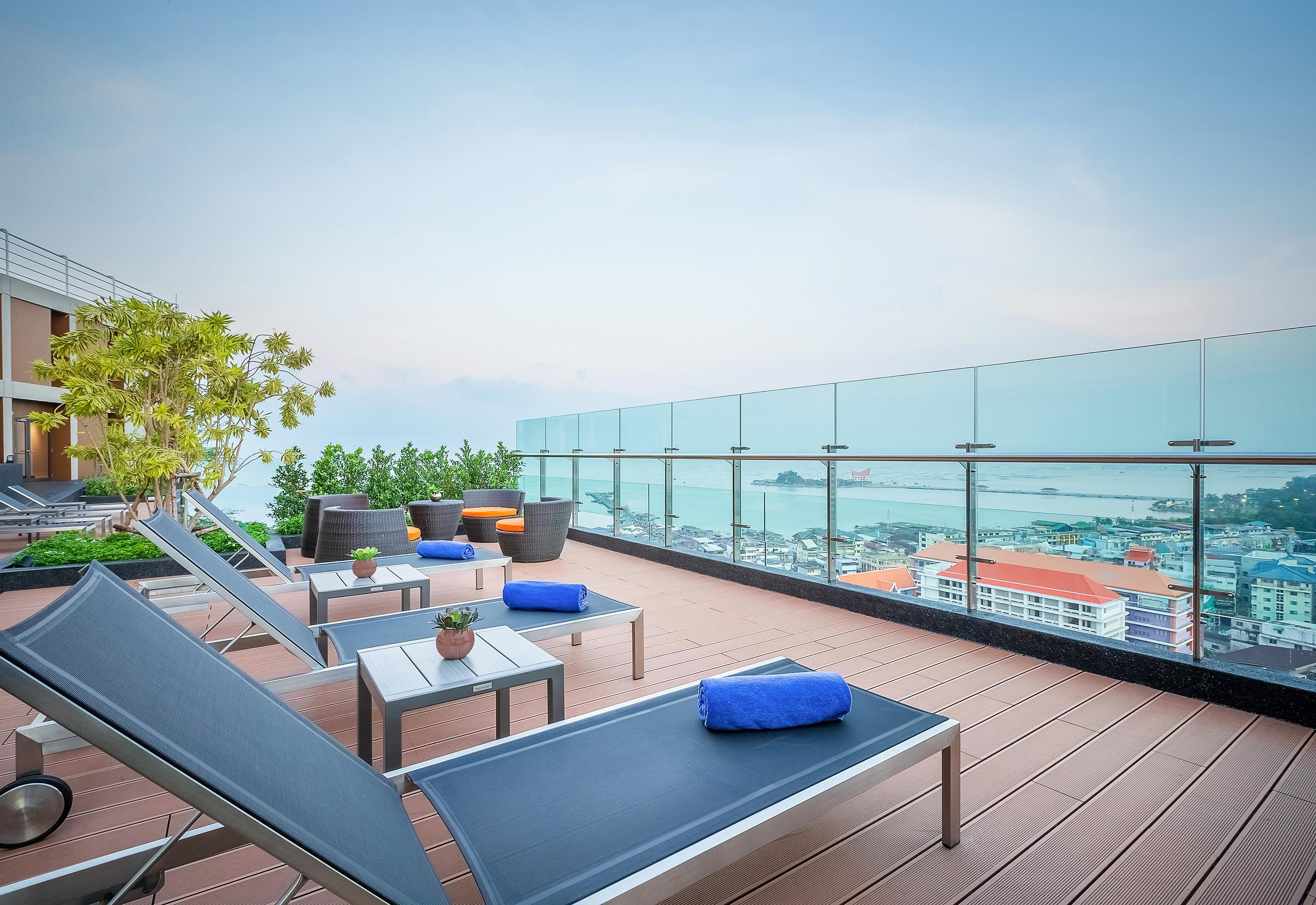 Somerset Harbourview Sri Racha - SHA Extra Plus Si Racha Exterior foto